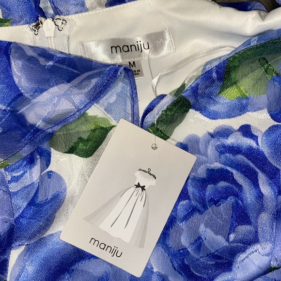 ❌DONATED❌Royal Blue White Floral Off Shoulders Ruffled Lined Maxi Dress - Picture 13 of 17